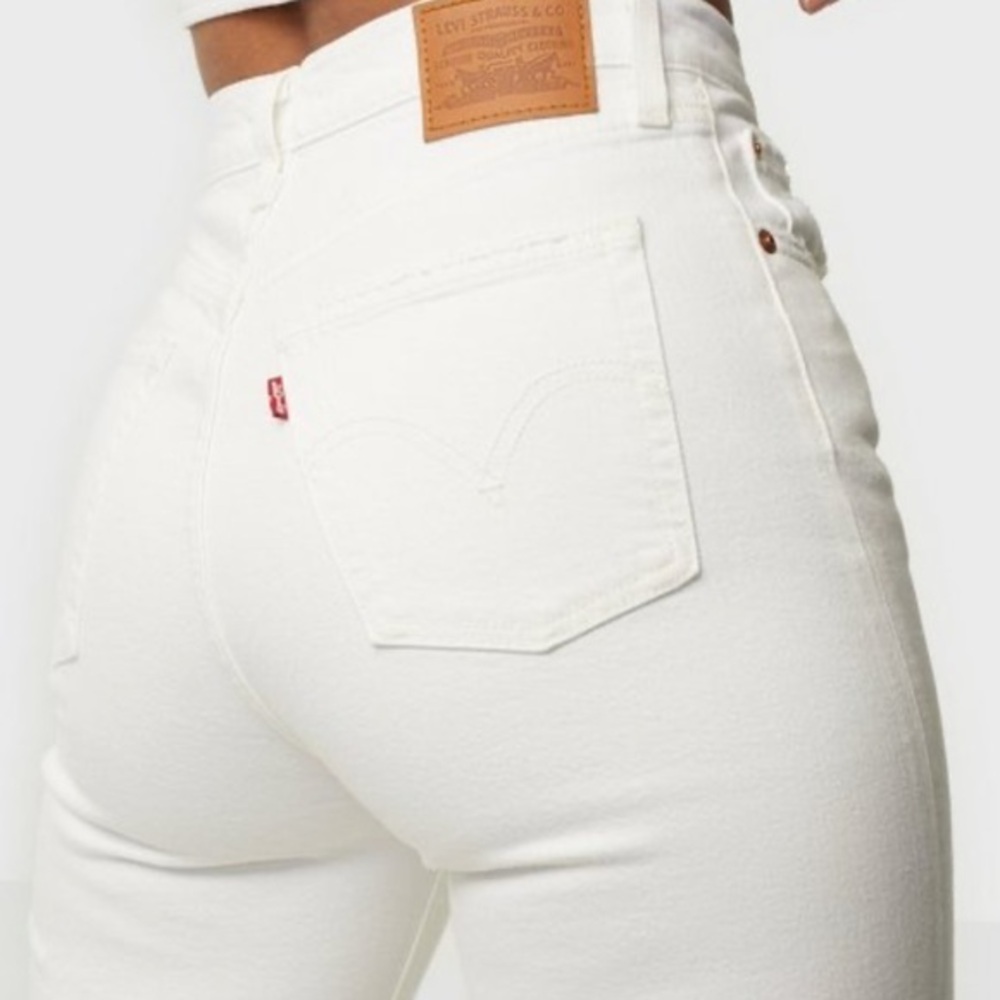 NEW PREMIUM LEVIS RIBCAGE STRAIGHT - Picture 1 of 3